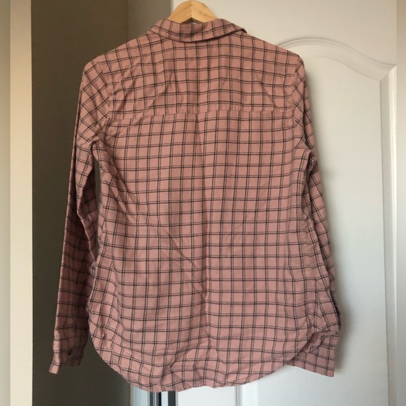 Hollister Pink Button-Down Shirt - Picture 2 of 2